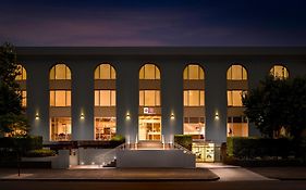 Best Western Plus Travel Inn